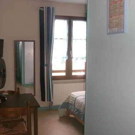 Les Confins Du Perche Tuffé