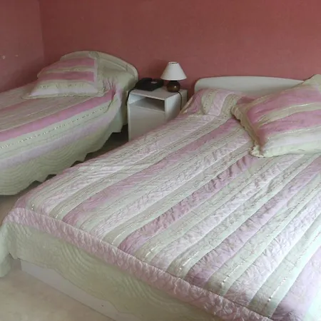 Les Confins Du Perche 2*