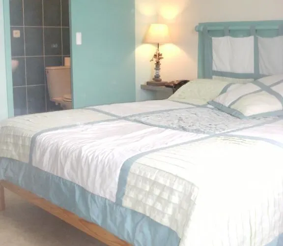 Les Confins Du Perche Otel