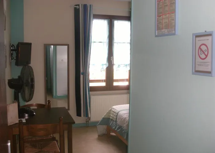 Les Confins Du Perche Tuffé