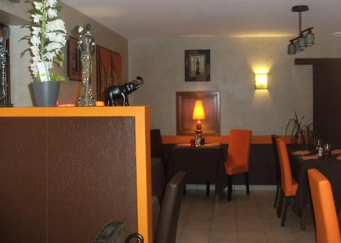 Otel Les Confins Du Perche Tuffé